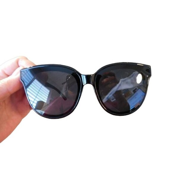 Pinglas Accessories - Pinglas Black Cat Eye Black Dark Lens Sunglasses NEW W/Case